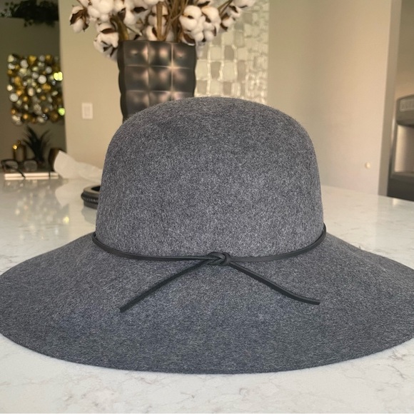 New! PHENIX Round Crown Floppy Wool & Leather Hat in Gray‎ One Size - Picture 1 of 3